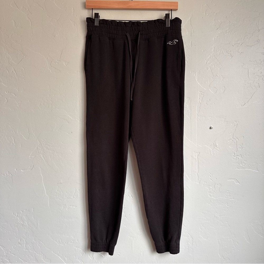 Hollister Women’s Black Bird Logo Jogger Sweatpants Size Small EUC